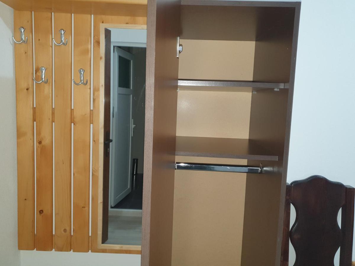 Pensiunea Ronicson Milostea Zewnętrze zdjęcie